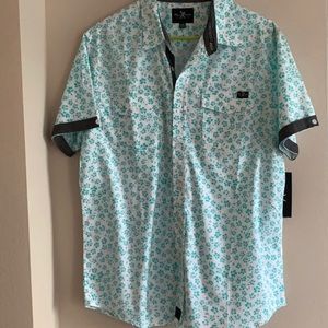 Men’s button down short sleeve shirt